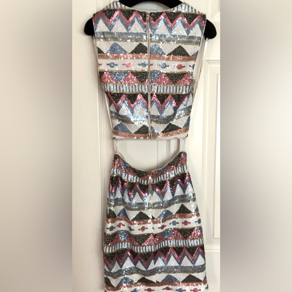 Sequins covered crop top and mini skirt 2 piece set party wear - Picture 5 of 10